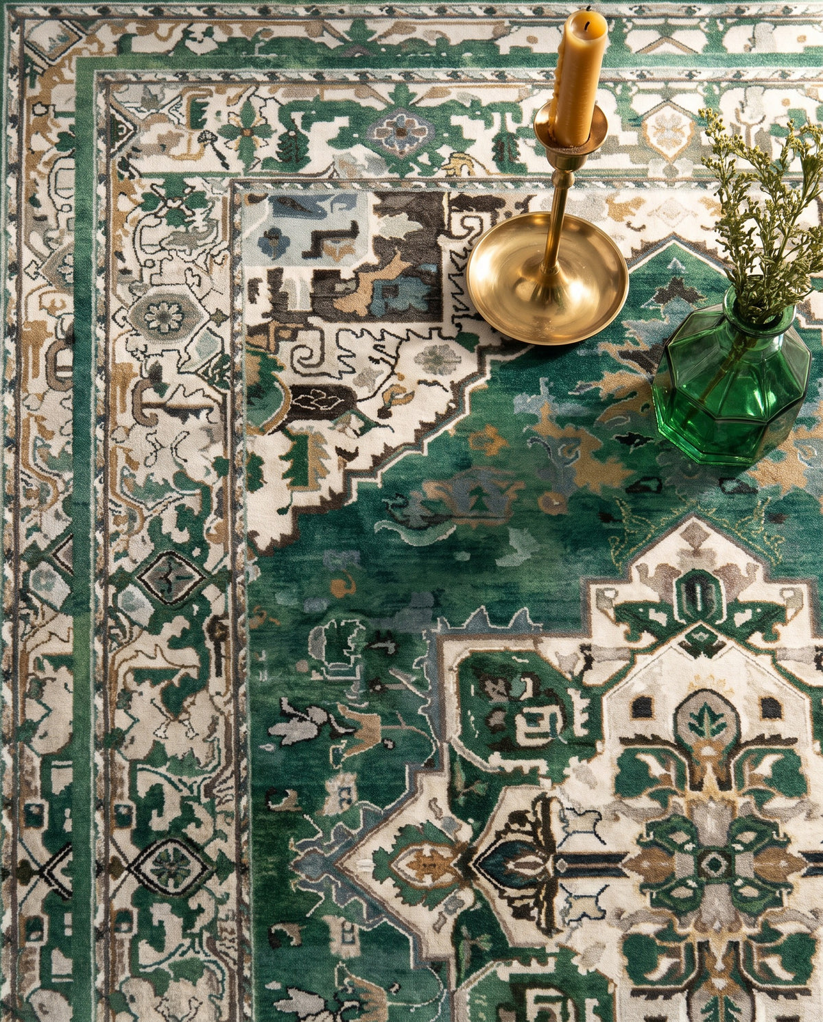 Zomorrod rug, detail of the pattern